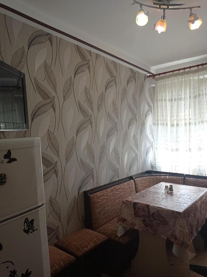 Modern Beach Apartment Констанца Екстериор снимка